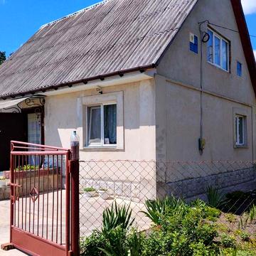 Затишна цегляна дача біля лісу в Новій Українці!