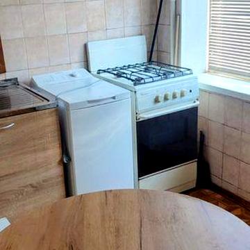 мЛісова 10хв, здам 2-кім, суміжна, комісія 25% ГАЗ