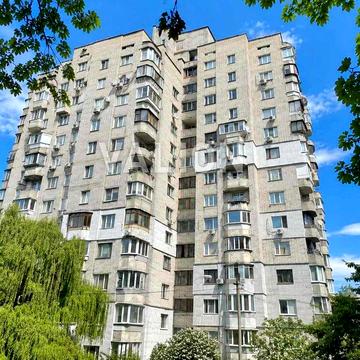 Без комісії. Продаж 3 к. квартири в Голосіївському районі на вул. Лобановського, 128