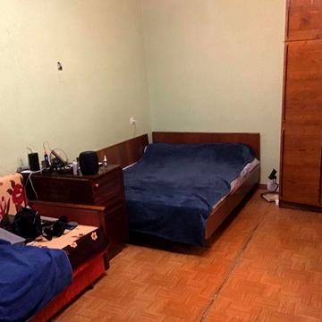 Продам однокімнатну квартиру по вулиці Різдвяній