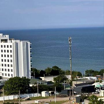 Продам 2 к квартиру з прямим видом на море. Вкл. Паркова