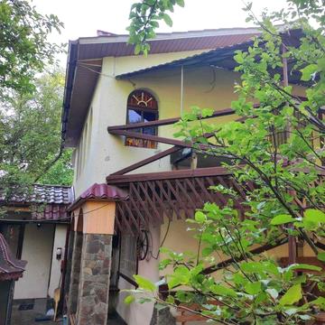 Продаж казкового будинку в  Чернівцях недорого, Роща.