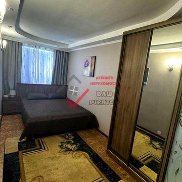 Здається стильна квартира-студія з окремою спальнею в центрі міста, поруч зі стадіоном!