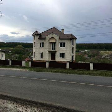 Приватний будинок, особняк Бучач, хата