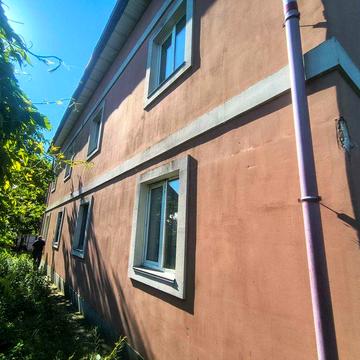 Осокорки -"сади", 3 км від метро. Будинок під готель, хостел, офіс площею 412 квм. 21 кімната.