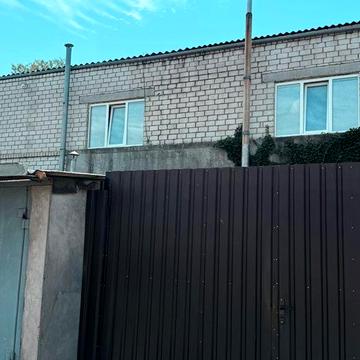 Продаю квартиру на землі в Центрі міста
