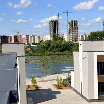 Продам Таун біля Вишенського Озера! Топ локація .