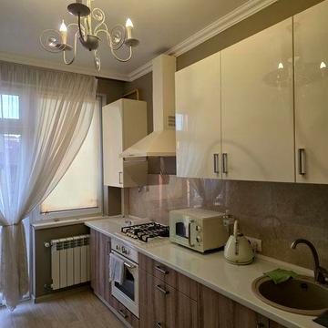 Здам простору 1 кімнатну квартиру -550$