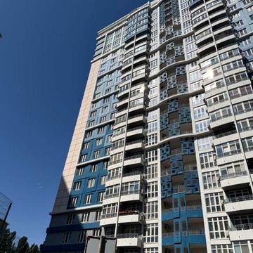 Продам 2-комнатную квартиру в ЖК «Четыре Сезона», синяя секция. Вид на море. ЖК 4 сезона