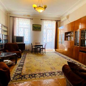 Продаж квартири в центрі на Ш.Руставелі 20 4 кім 108 кв.м. Л.Толстого П.Спорту Олімпійська