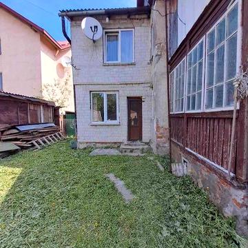 продаж 3кім квартири в будинку особнячного типу в.Сулими