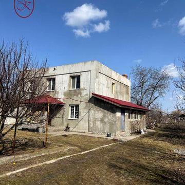 Продам двоповерховий будинок