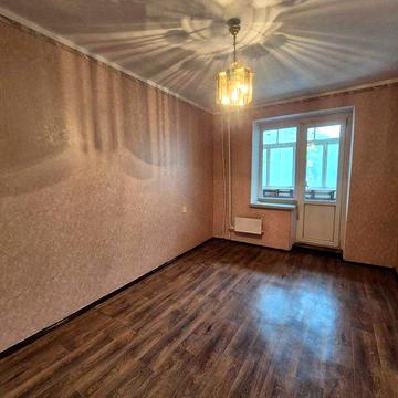 Продаю 2 комнатную квартиру на 9 Слободской! а1