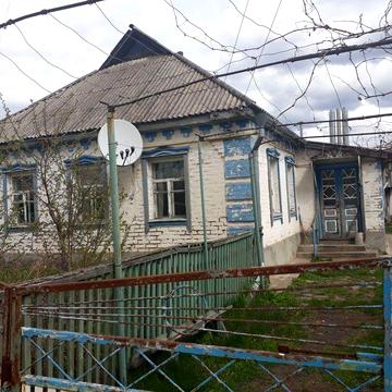 Будинок з твердопаливним і газовим опаленням, 70 сот чорнозему, документи готові,с. Бакай