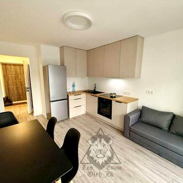 Оренда СУЧАСНОЇ кв 55m² ЖК " Велика Британія " вул. Шевченка 31А. Є БАЛКОН та ГАРДЕРОБ. Поруч ЖК "Семицвіт" До центру 15 хв пішки