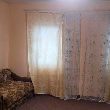 Здам 1кімнатну частину будинку в районі Житнього ринку по Бориса Тена