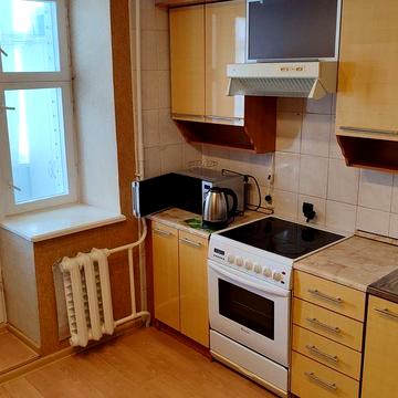 Здам однокімнатну квартиру по Коновальця