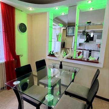 Продам  3 кімнатну квартиру