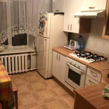 Сдаю 2х квартиру на Тополе
