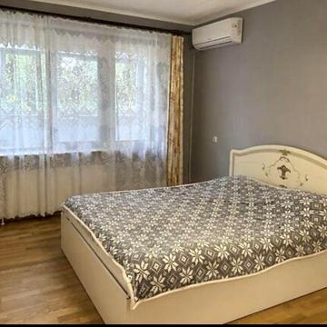 3-х кімнатна квартира з ремонтом в районі Можайського