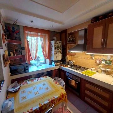В оренду 1-кімнатна 50м2, з АГВ, з ремонтом біля ринку «Вишенька».