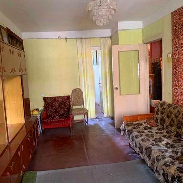 Продаю двокімнатну квартиру на 2му поверсі  (р-он Ковельський)
