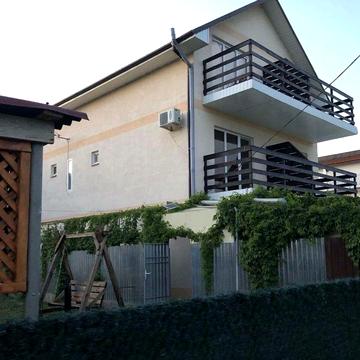 Дачний будинок для бізнесу на курорті Лебедівка