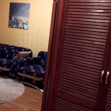 Здається 1к кв, Поліська, 20