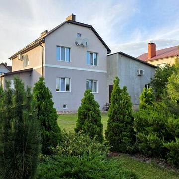 Будинок 182 м² з ремонтом/15 соток/ Гараж на 2 авто/ Велика Рогань