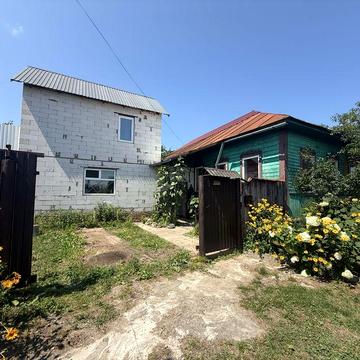 Продам 1/2 частину будинку по вулиці Ґельсінської спілки(Ломоносова район 5 кутів)