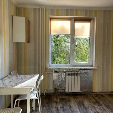 1 кім.кв вул.Сінна ( 700 річчя)