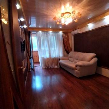 Здається квартира по вулиці Вишгородська 10 Оболонський район