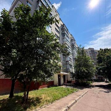 Новинка! 36 м2  Продаж 1 кім квартири+комора своя