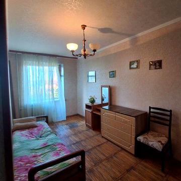 Продам двокімнатну квартиру  біля парку Олександрія, 45000