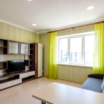 Оренда апартаменти-студія біля метро Лісова