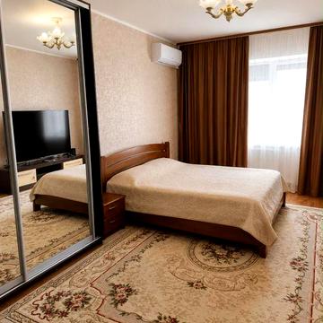 Продам 3 кімнатну квартиру метро Позняки вулиця Лариси Руденко  91 м2 Осокорки