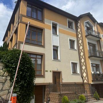 Продаж квартири для великоі родини