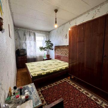 Продам 3-комнатную квартиру на проспекте Аэрокосмическом, 197, район Одесская.