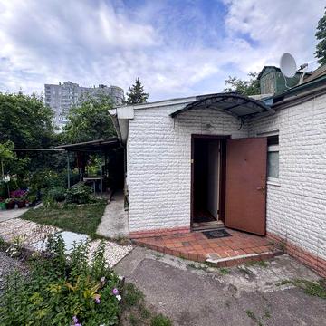 Будиночок у центрі міста з газом