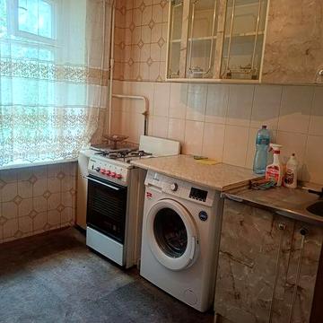 Продам 1кім квартиру Захисників України 14