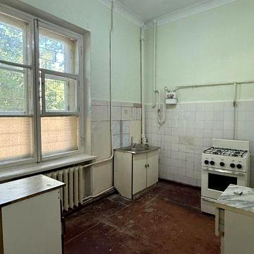 4 кімнатна квартира. Сталінка. Нагірна частина