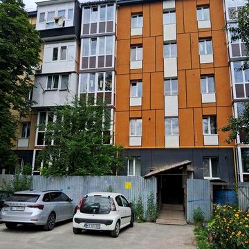 продаж однокімнатної квартири в смт Бородянка