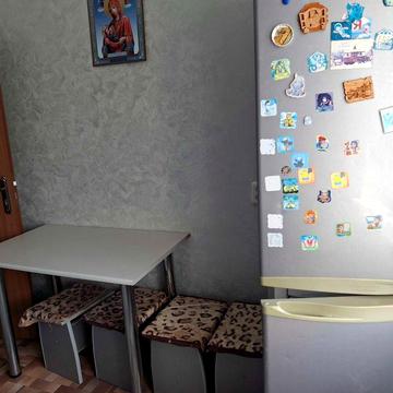 Продаж 2-кімнатної квартири Коновальця