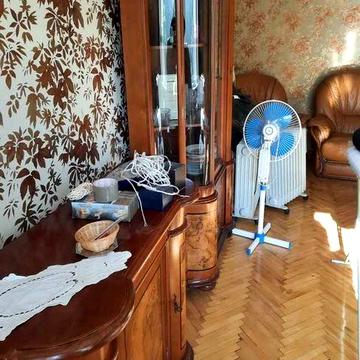 Двокімнатна на Черемушках. Гарний стан,окремі кімнати.