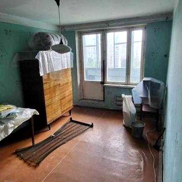 Продам 1к.кв. м.Защитников Украины, Конный рынок 10 мин.