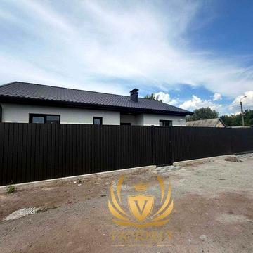 Продам новий сучасний будинок неподалік від центру міста!