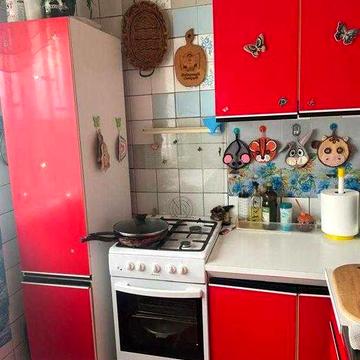 Продам 4х.кв.  квадратный холл