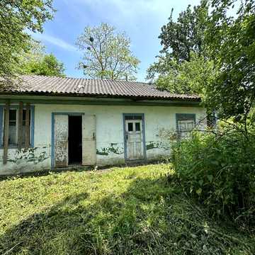 Продаж будинку с. Клузів та землі 28сот