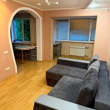 Комфортна 1-к квартира, 2 поверх, кондиціонер, вул. Івана Мазепи, 20 (Алмазн