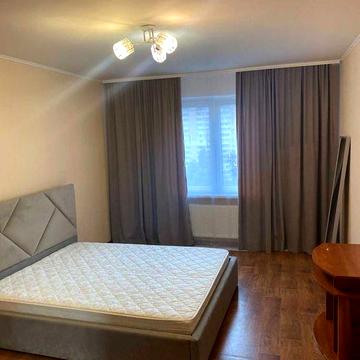 Оренда 1к квартири по вул Ревуцького, 54 а